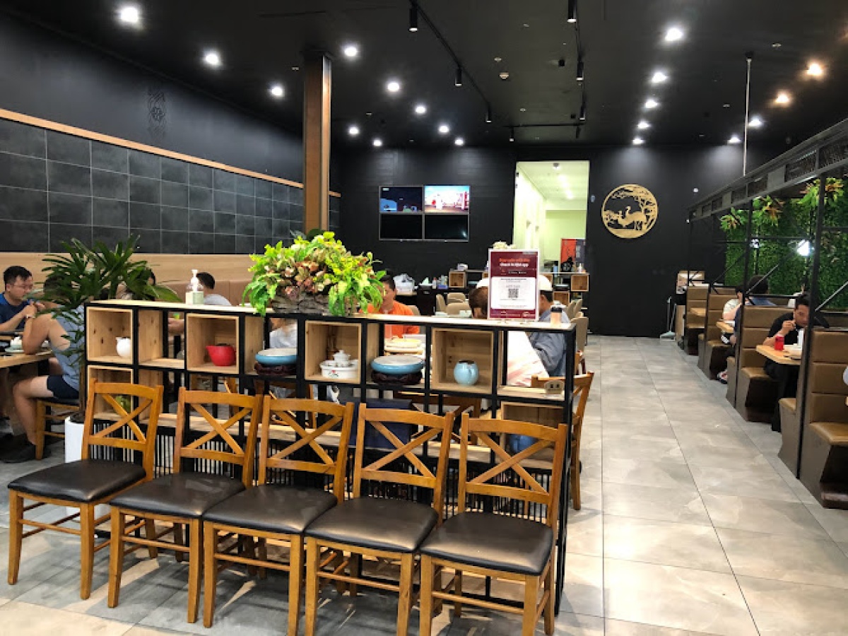 Luo’s Place, Sunnybank
