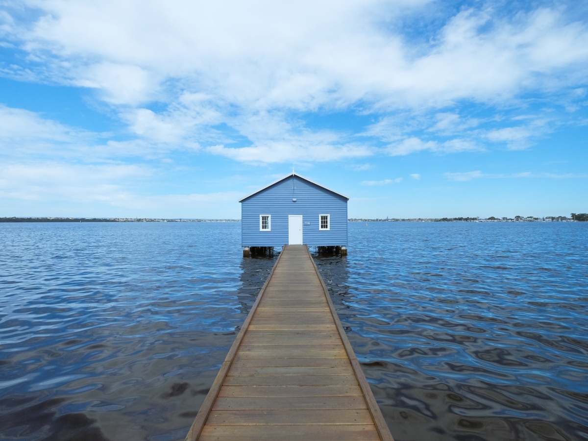 Crawley Edge Boatshed, Crawley