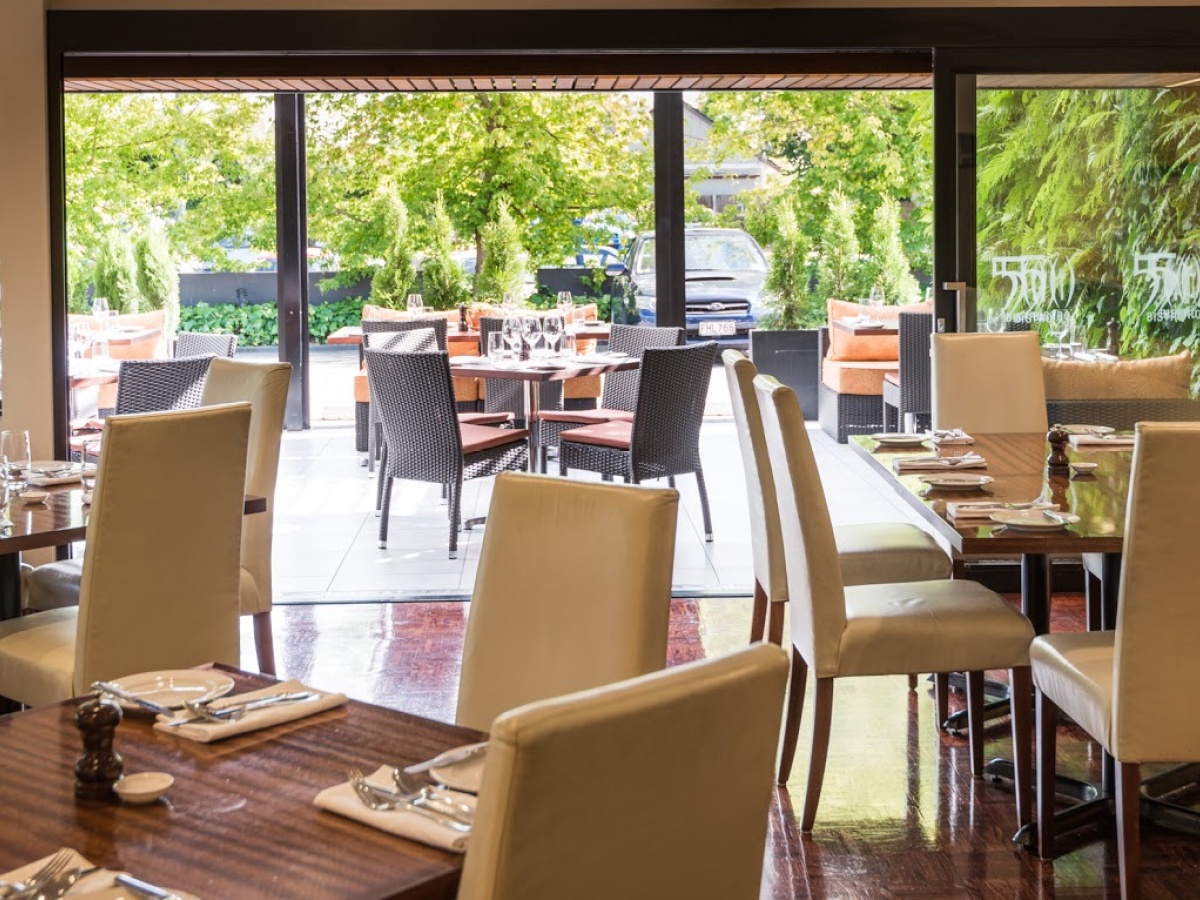 50 Bistro