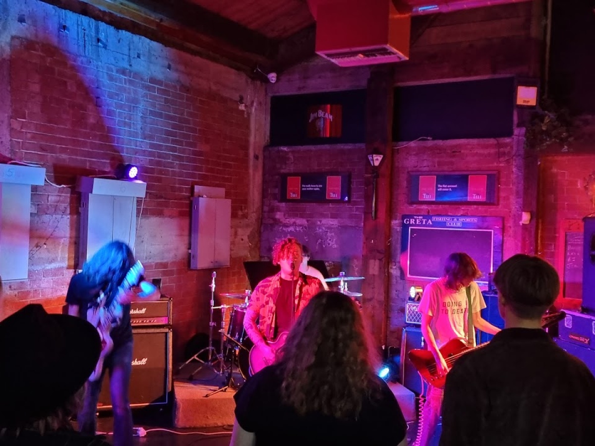 Barrel Brothers at Newtown