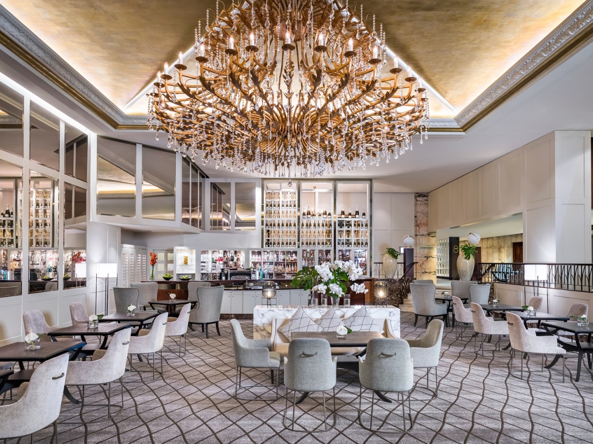 Chandelier Lounge at Cordis, Auckland