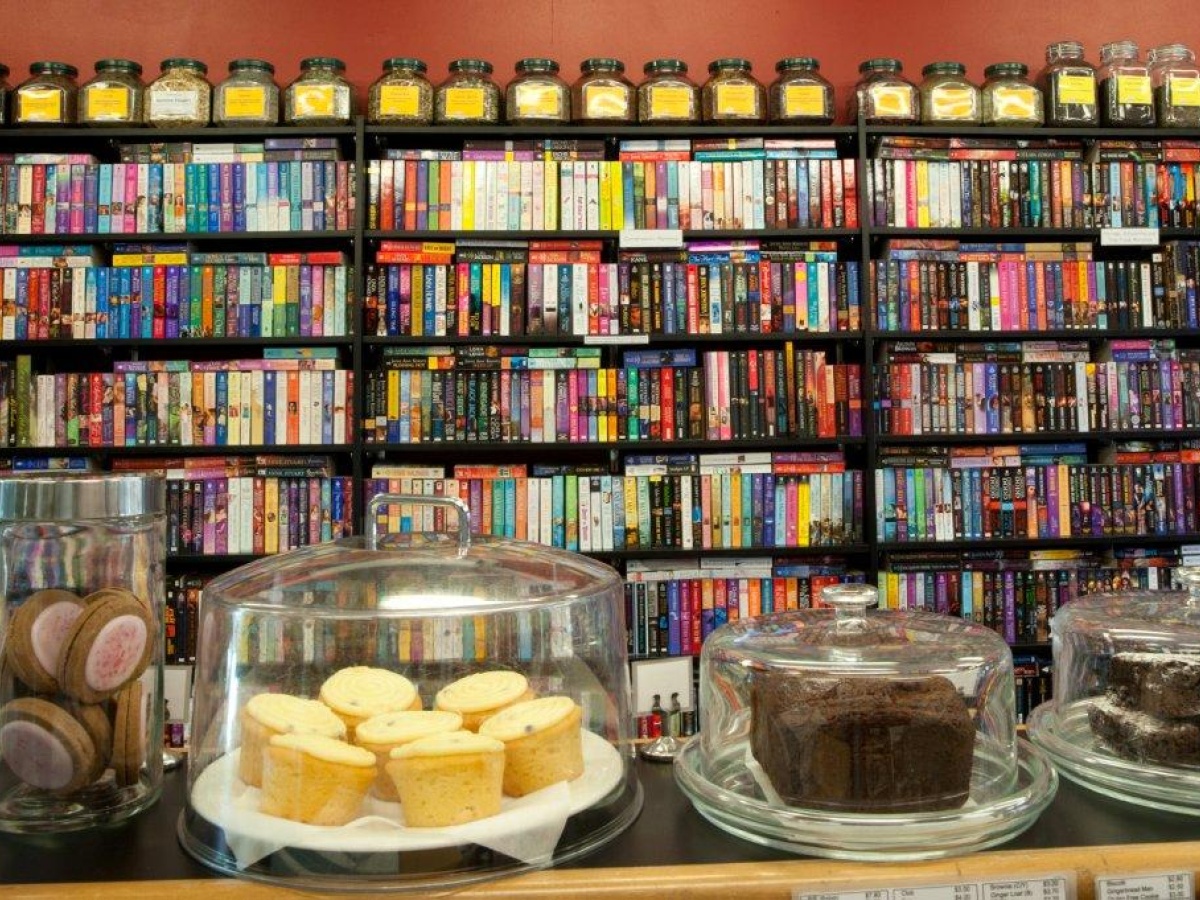 Chapter Book & Tea Shop