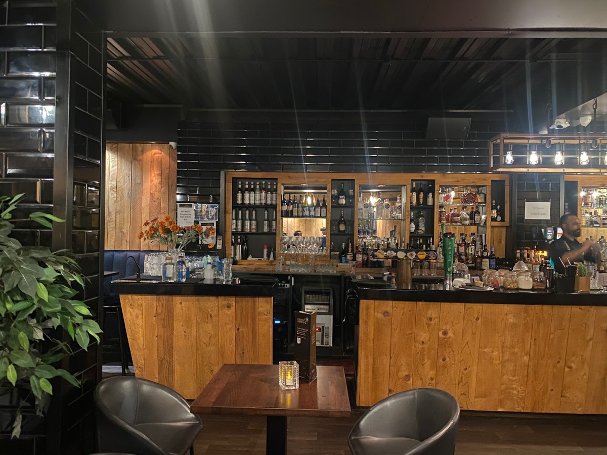 COCKTAIL LIBRARY & Dessert Bar, Rotorua