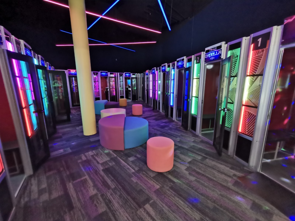 Coin Singing Booth