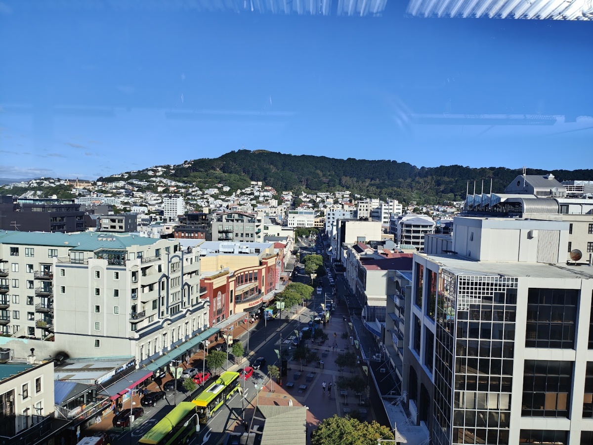 Dirty Little Secret, Te Aro
