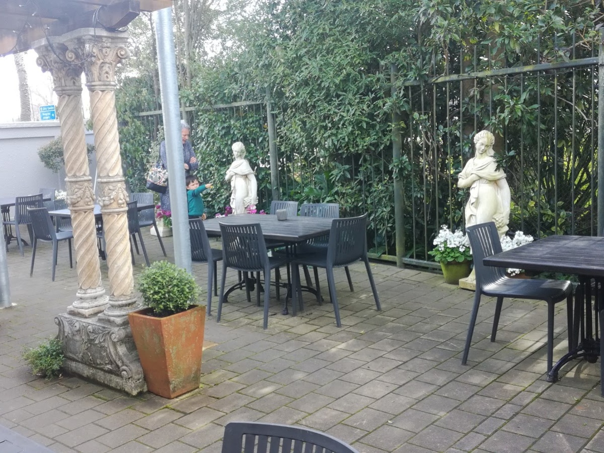 Elm Cafe