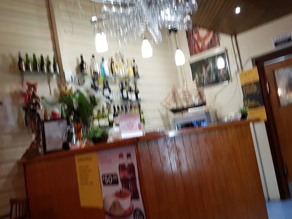 Friends Indian Takeaway & Dairy