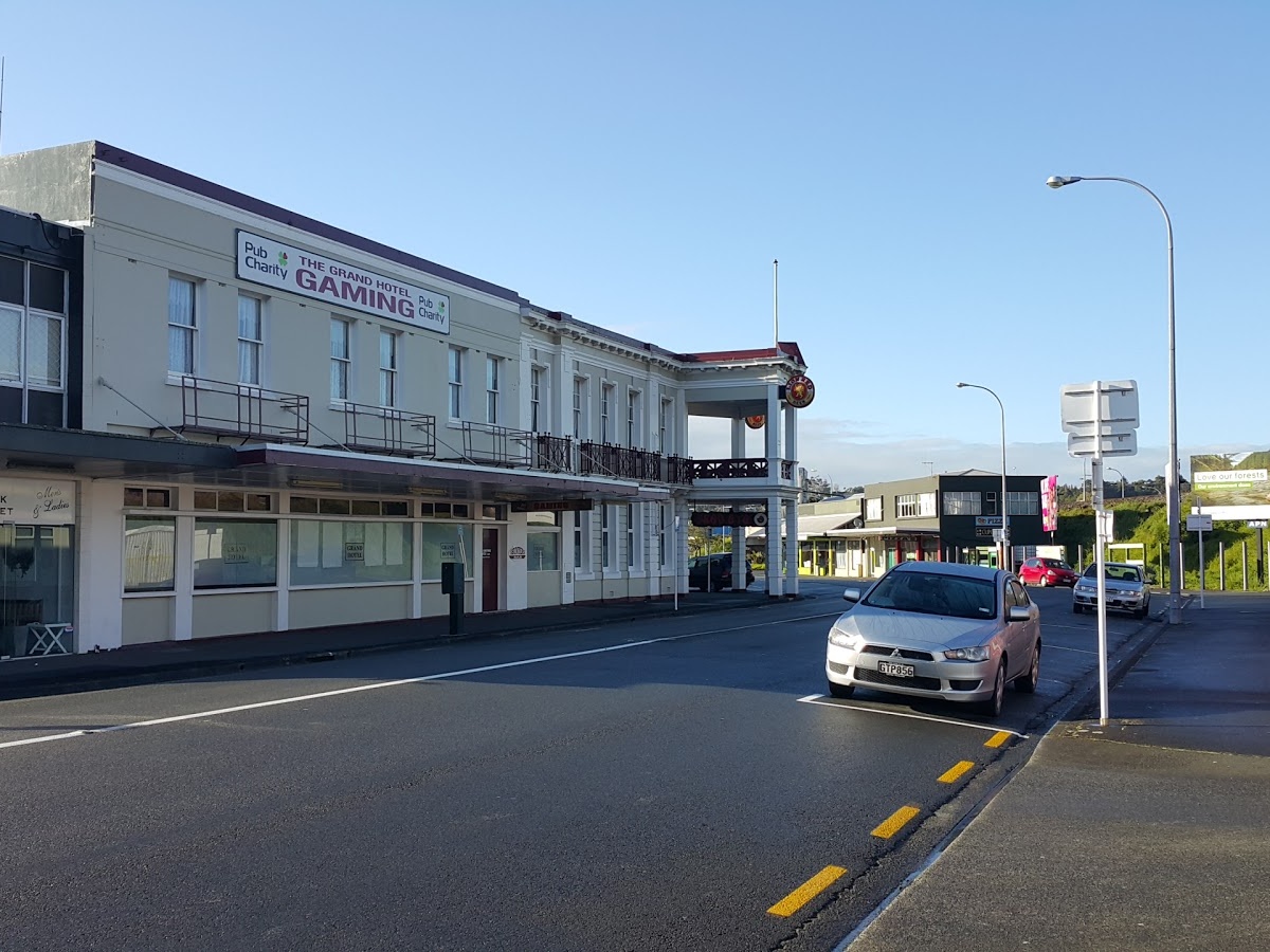 Grand Hotel, Whangarei