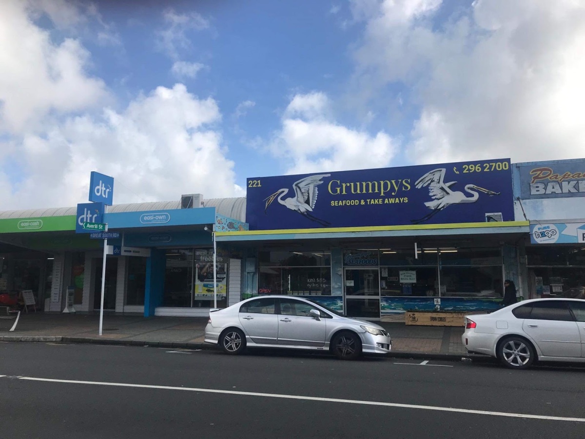 Grumpys, Papakura