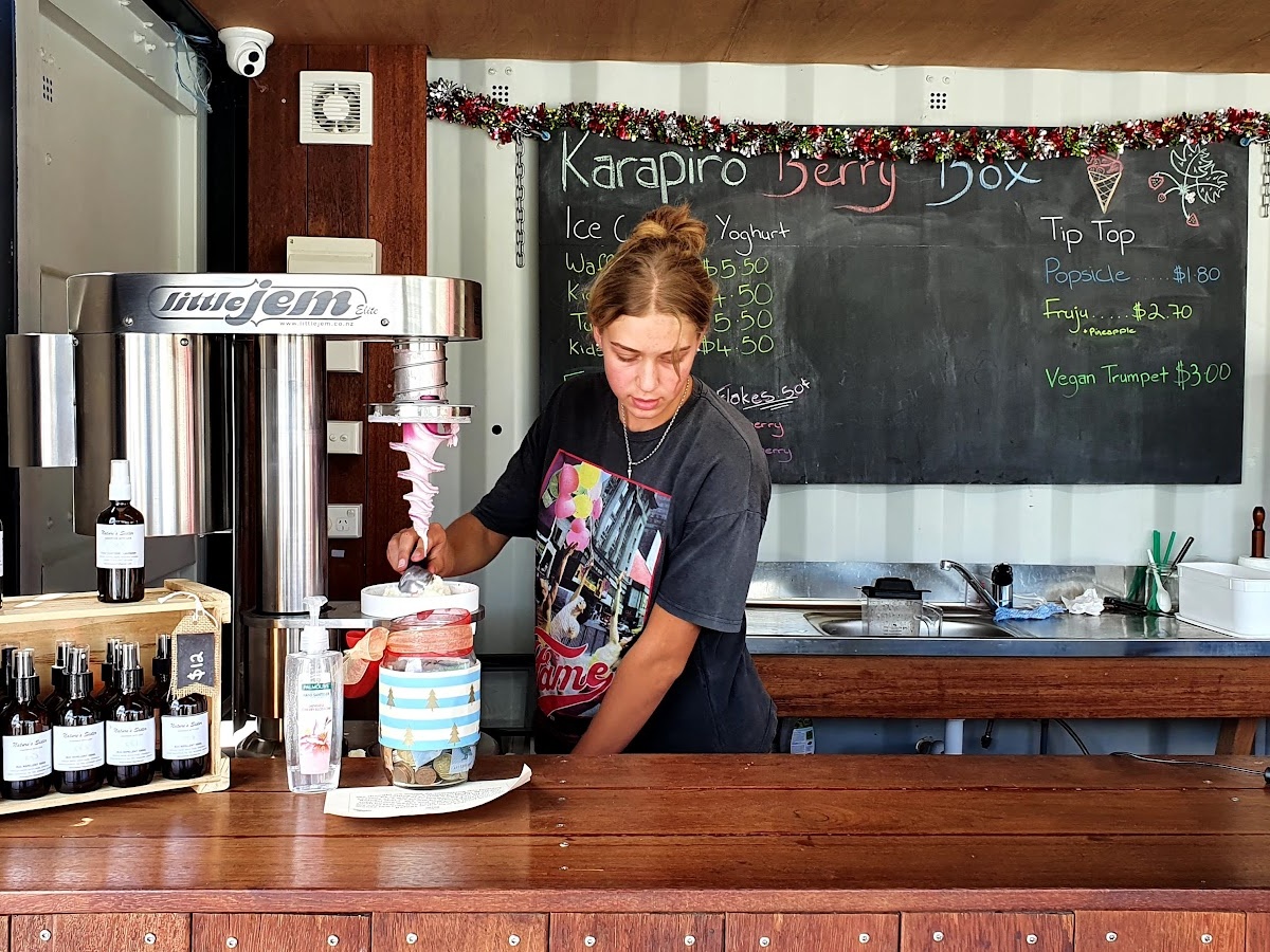 Karapiro Berry Box