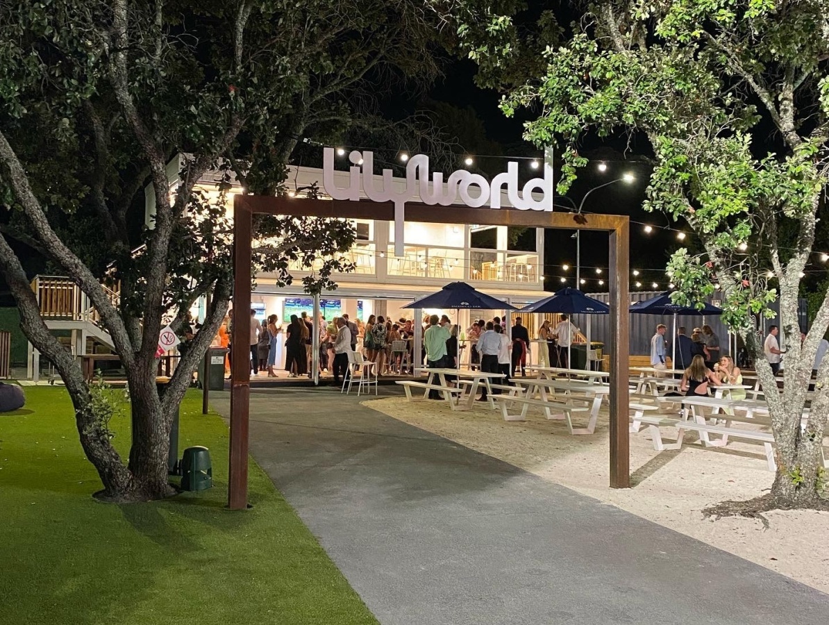 Lilyworld Cafe
