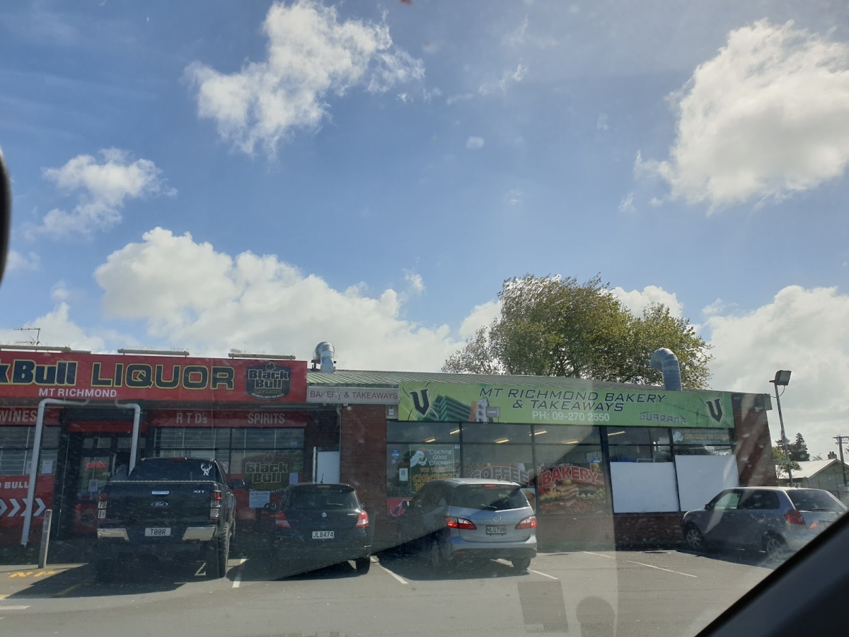Mt Richmond Bakeries & Takeaways, Mount Wellington