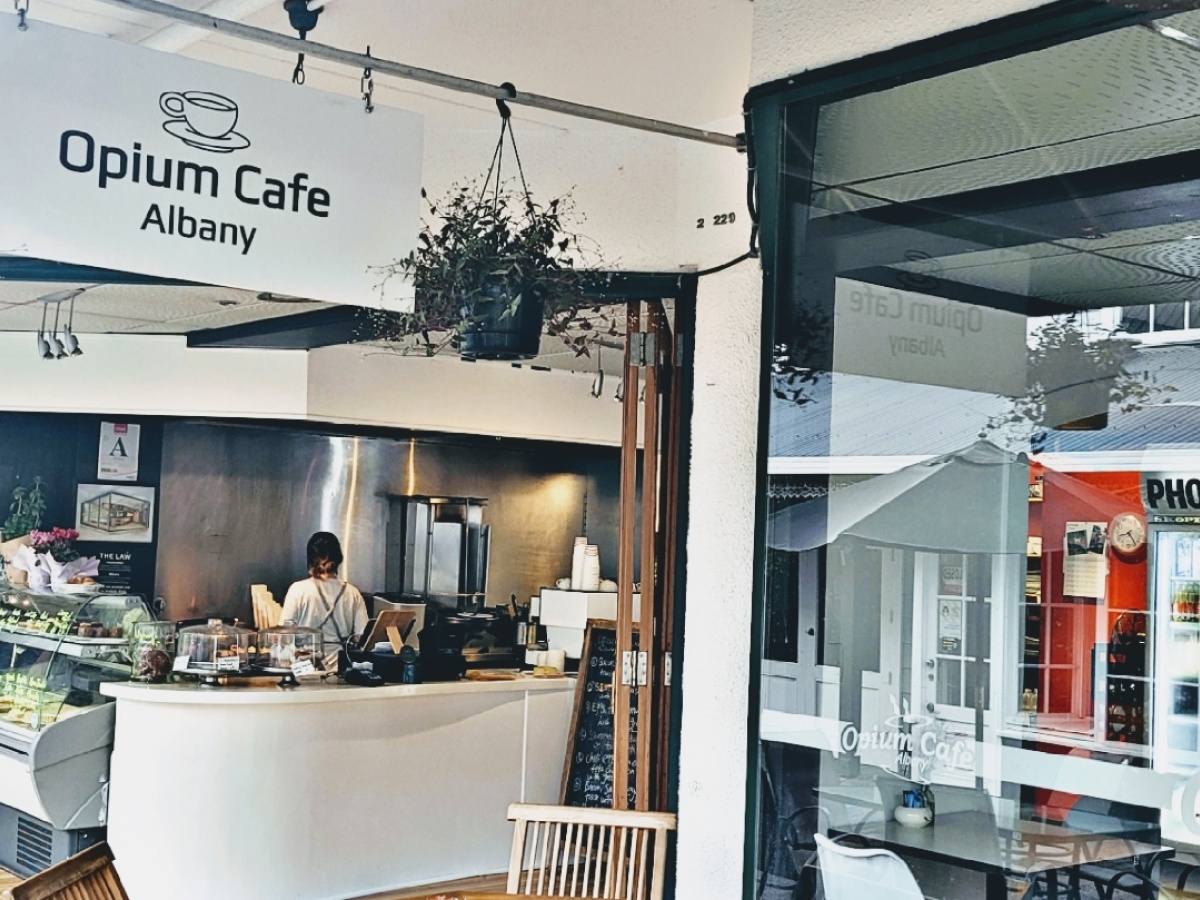 Opium Cafe, North Shore