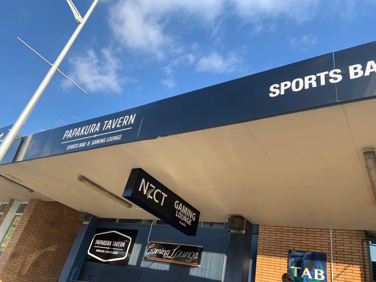 Papakura Tavern (Sports Bar & Gaming Lounge), Papakura