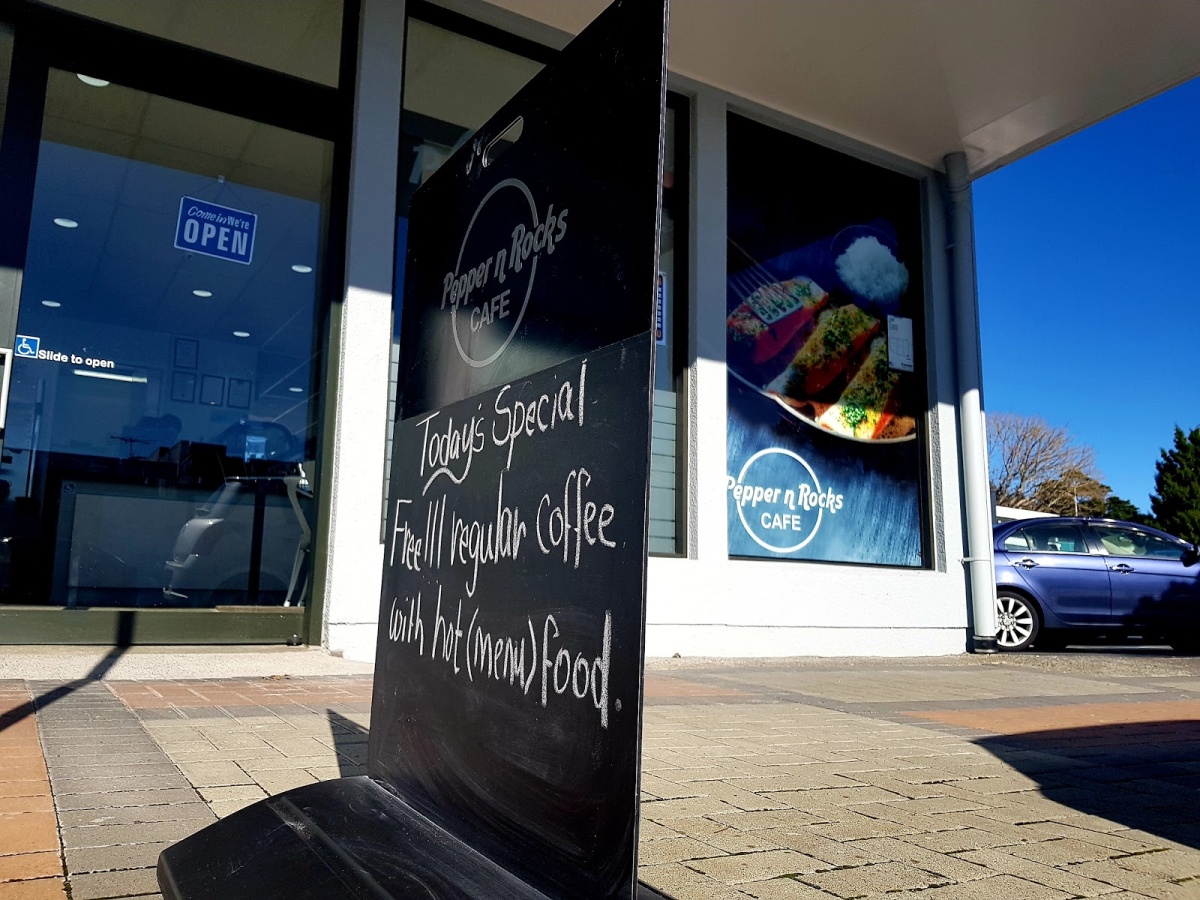 Pepper & Rocks Cafe, Papakura