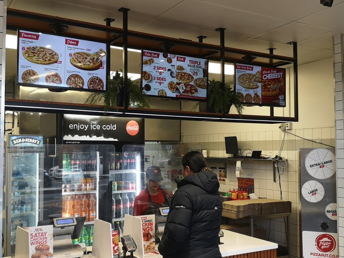 Pizza Hut Henderson, Henderson