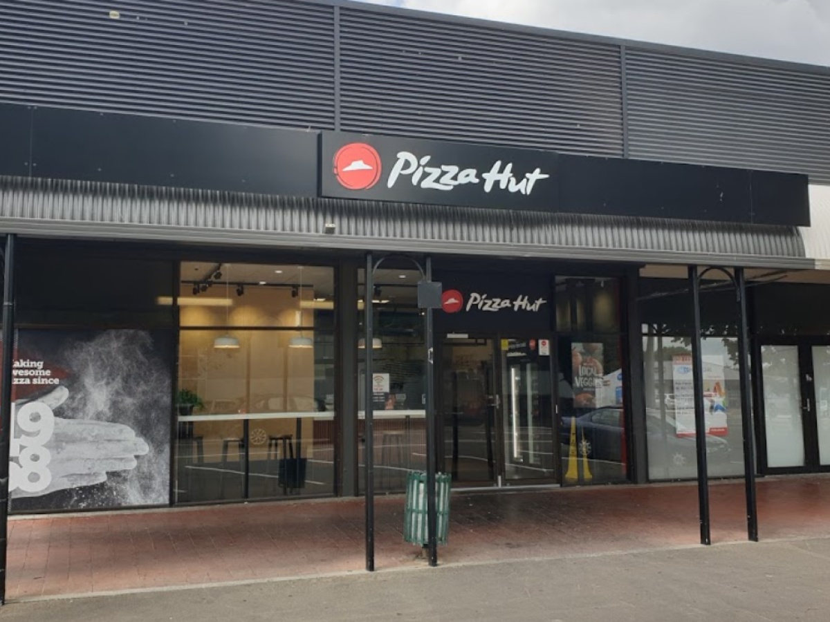 Pizza Hut Palmerston North Broadway, Palmerston North Central