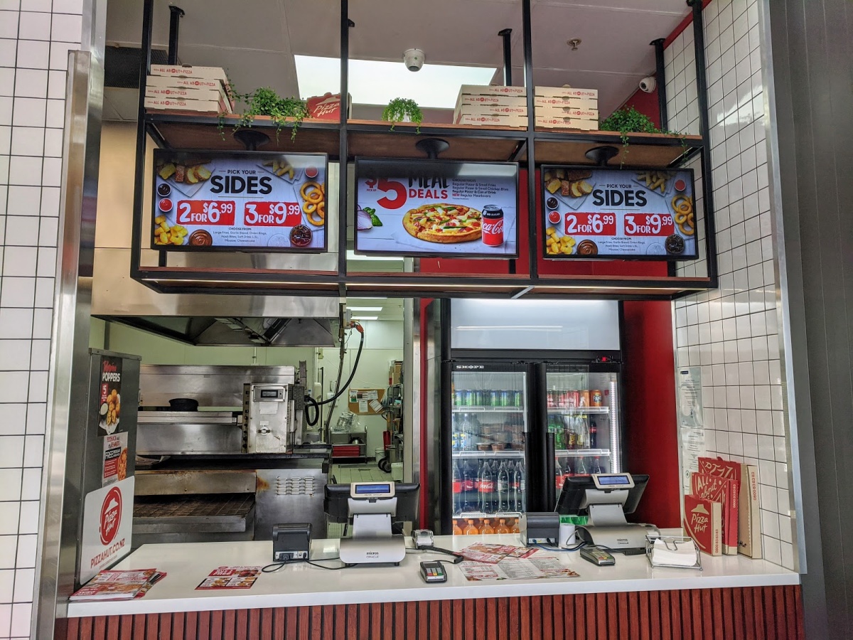 Pizza Hut Takanini, Takanini