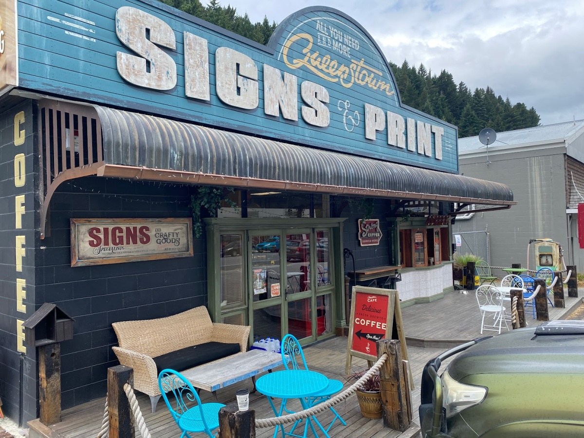Queenstown Cafe 3