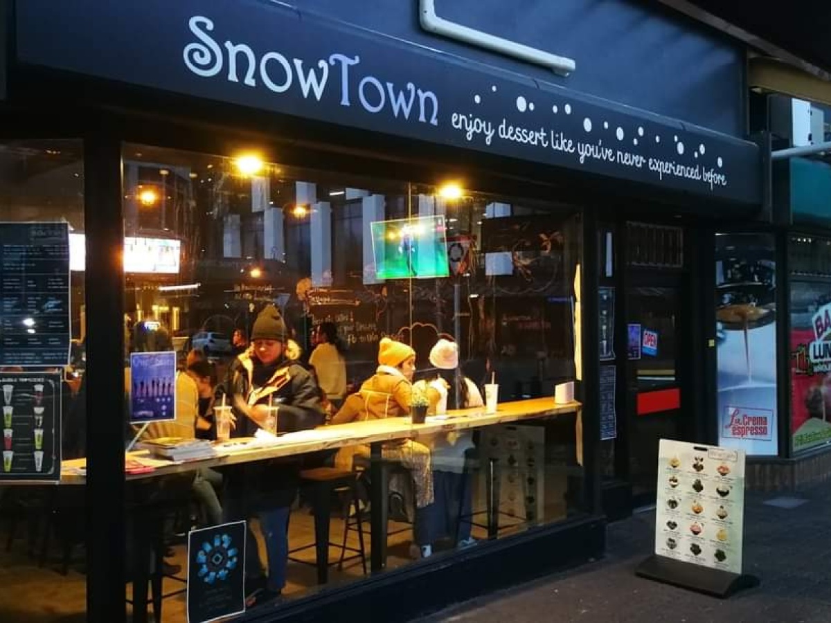Snow Town, Hamilton Central