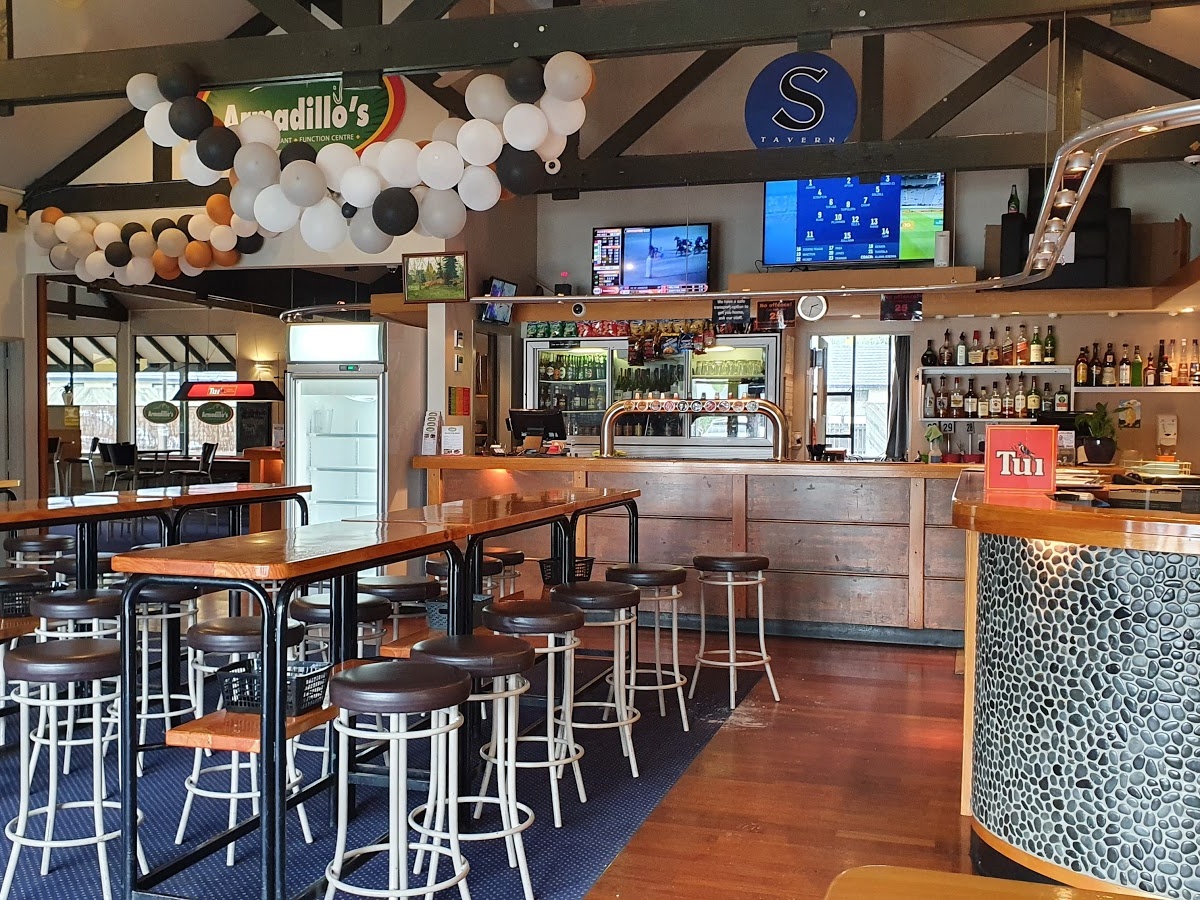 Springlands Tavern & Restaurant