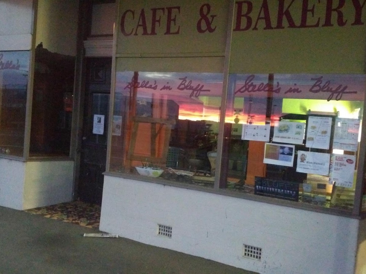 Stella’s In Bluff