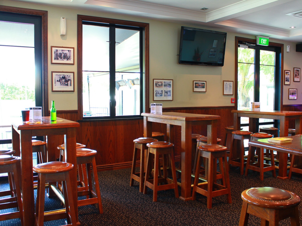 Valley Inn Tavern, Heathcote Valley