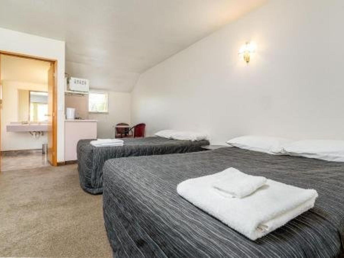 Apex Motor Lodge