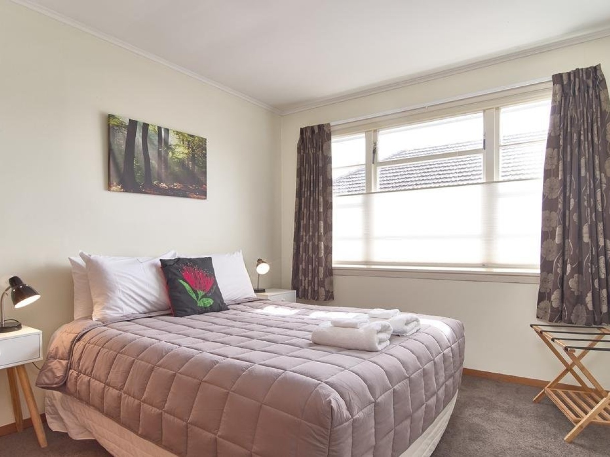 MERITON SERVICED APARTMENTS SOUTHPORT