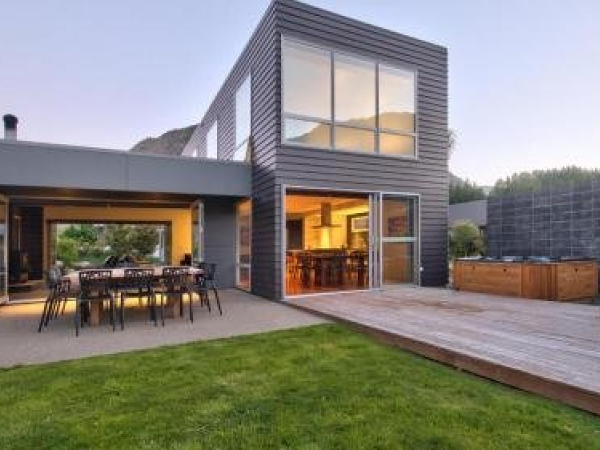 Modern CBD Apartment – Free Secure Parking and Wifi