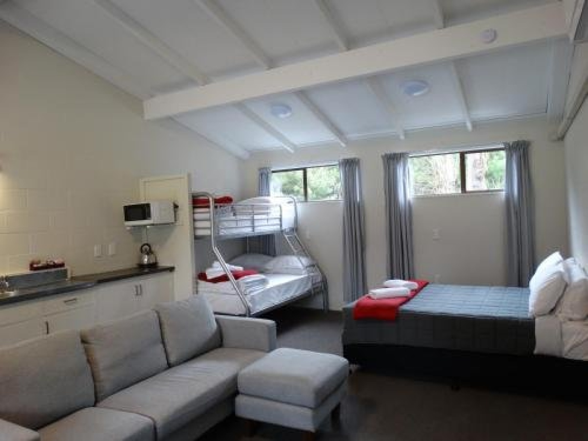 Spencer Beach Top 10 Holiday Park