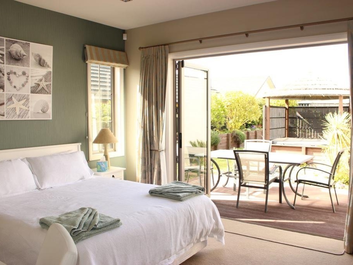 Beachlands Bed & Breakfast