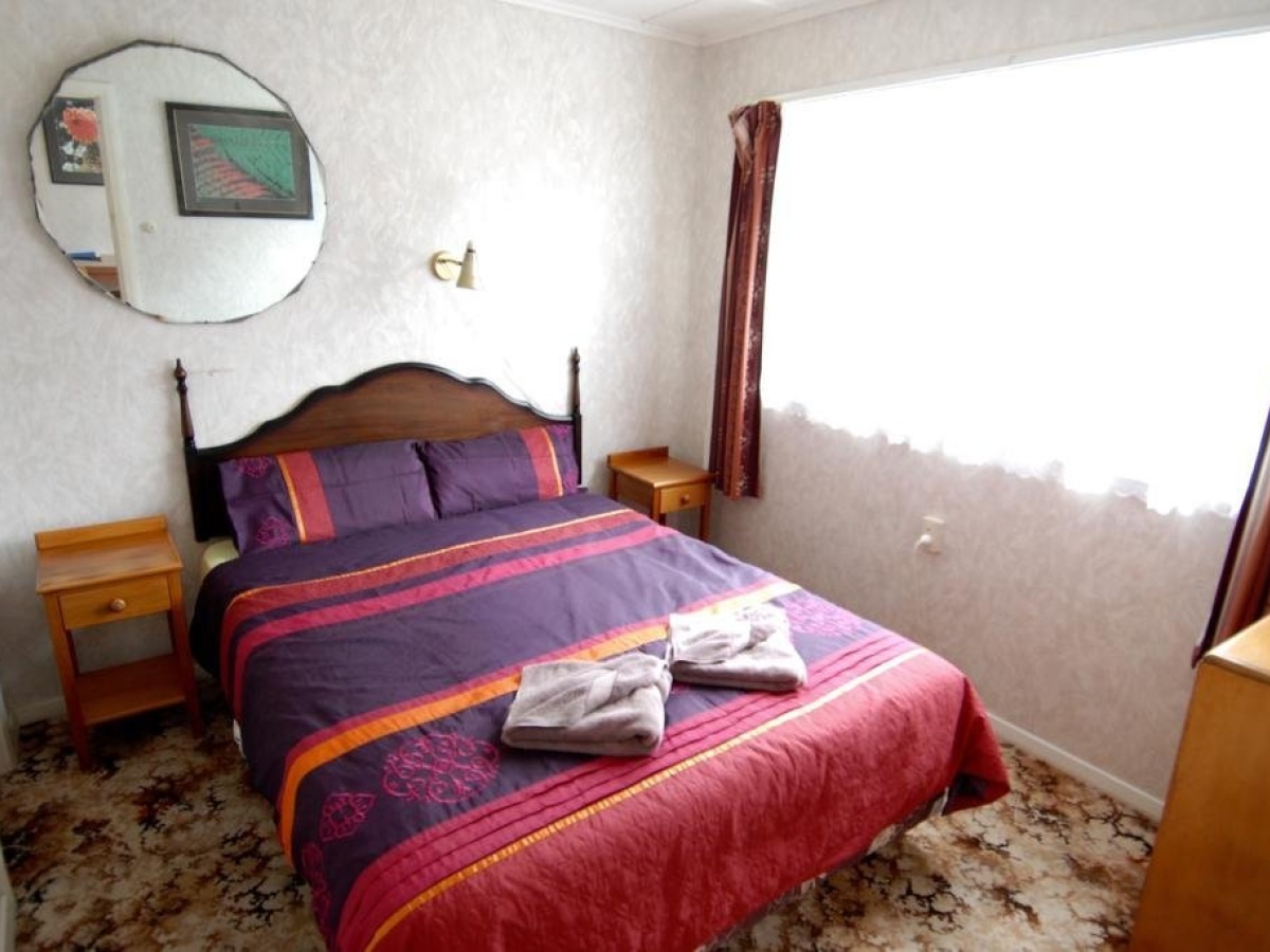 KARANDA BnB, Pomare