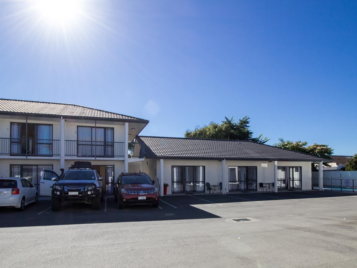 Phoenix Motor Inn