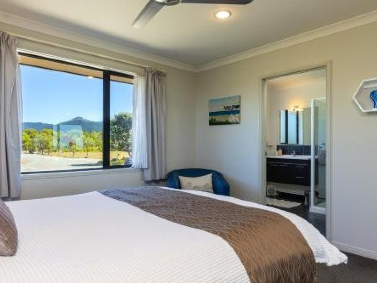 Ocean View Beachfront Apartment