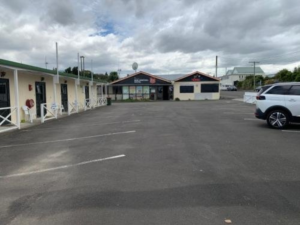 New Criterion, Narrandera