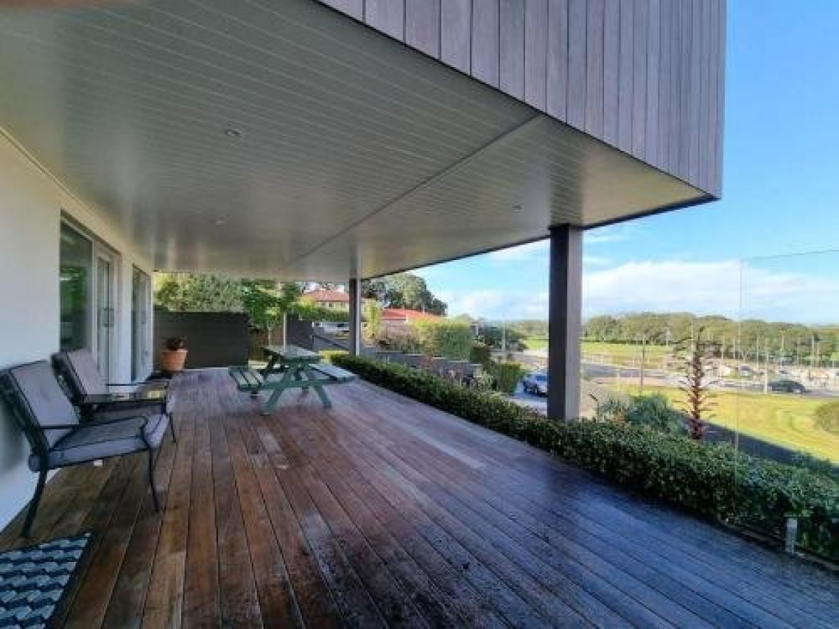 Eyre View Retreat