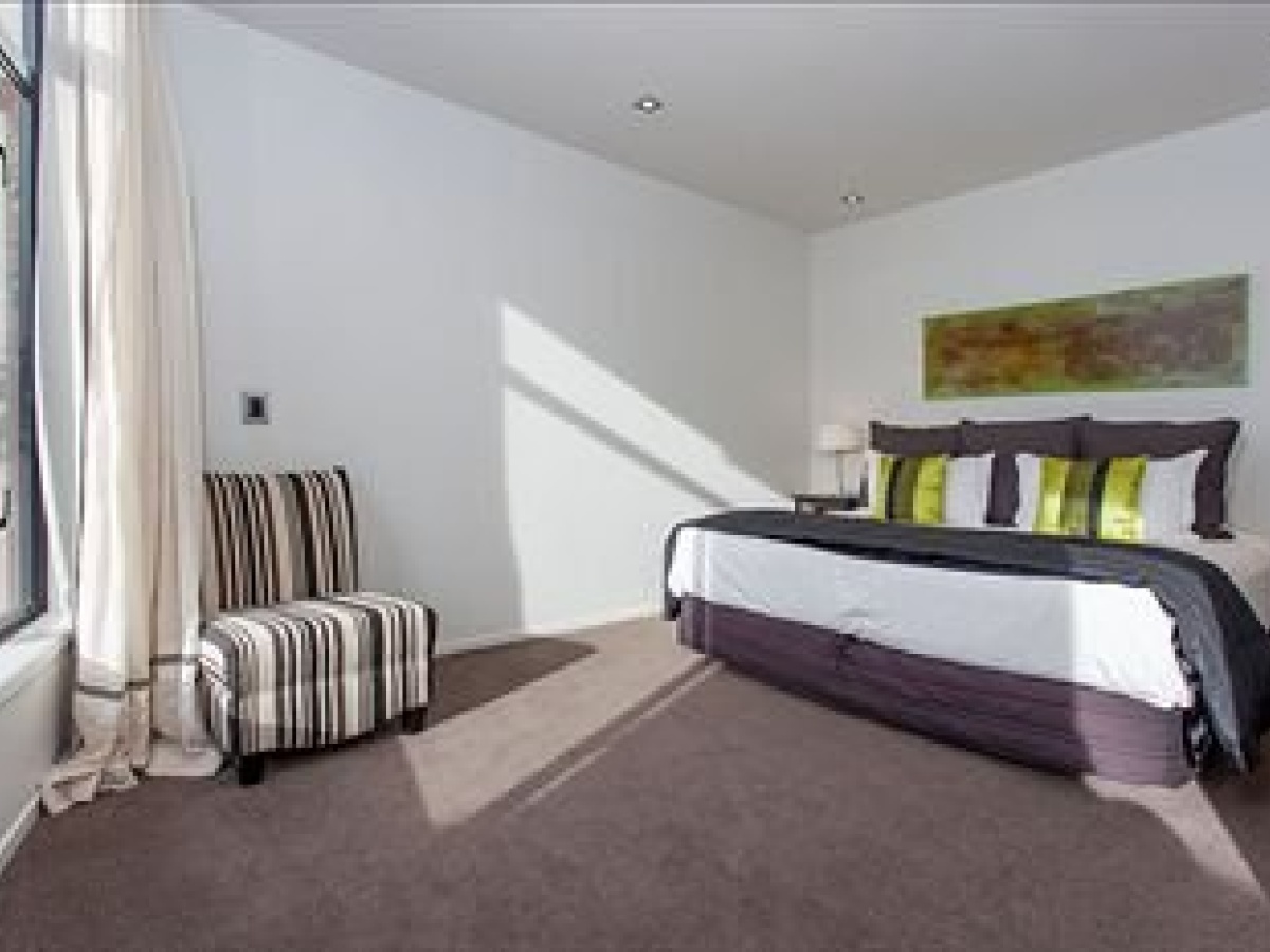 Emu Beach Chalets