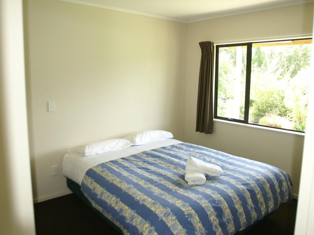 The Camp – Lake Hawea