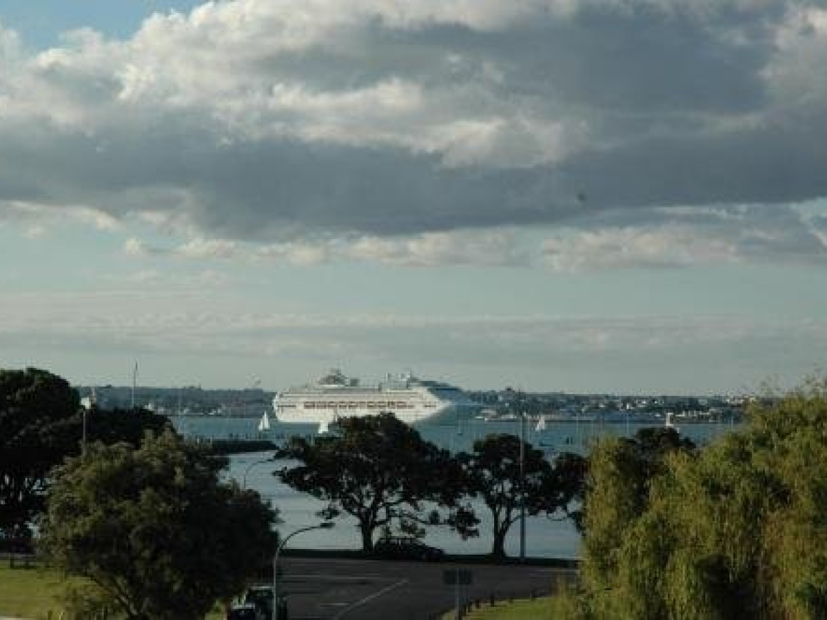 Nautilus, Lakes Entrance
