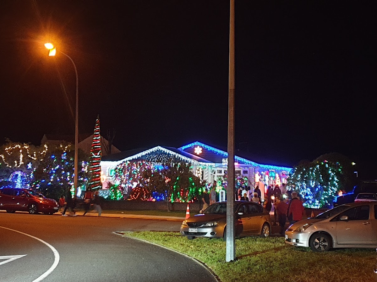 Cambridge Tce Christmas lights