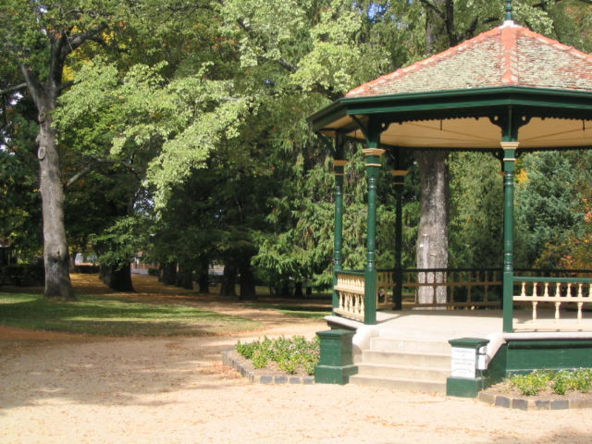 Cook Park Heritage Walk