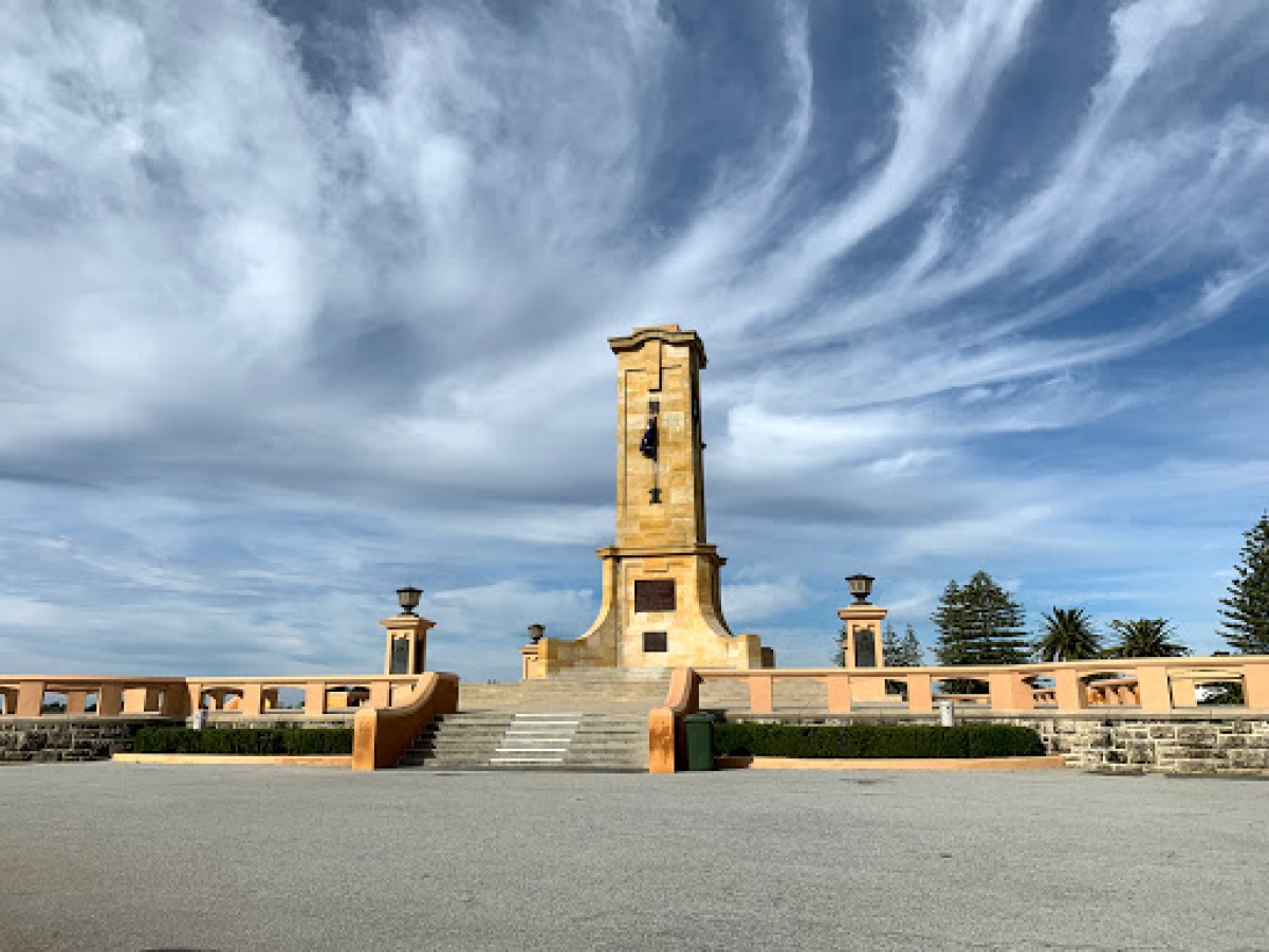 Monument Hill Lookout