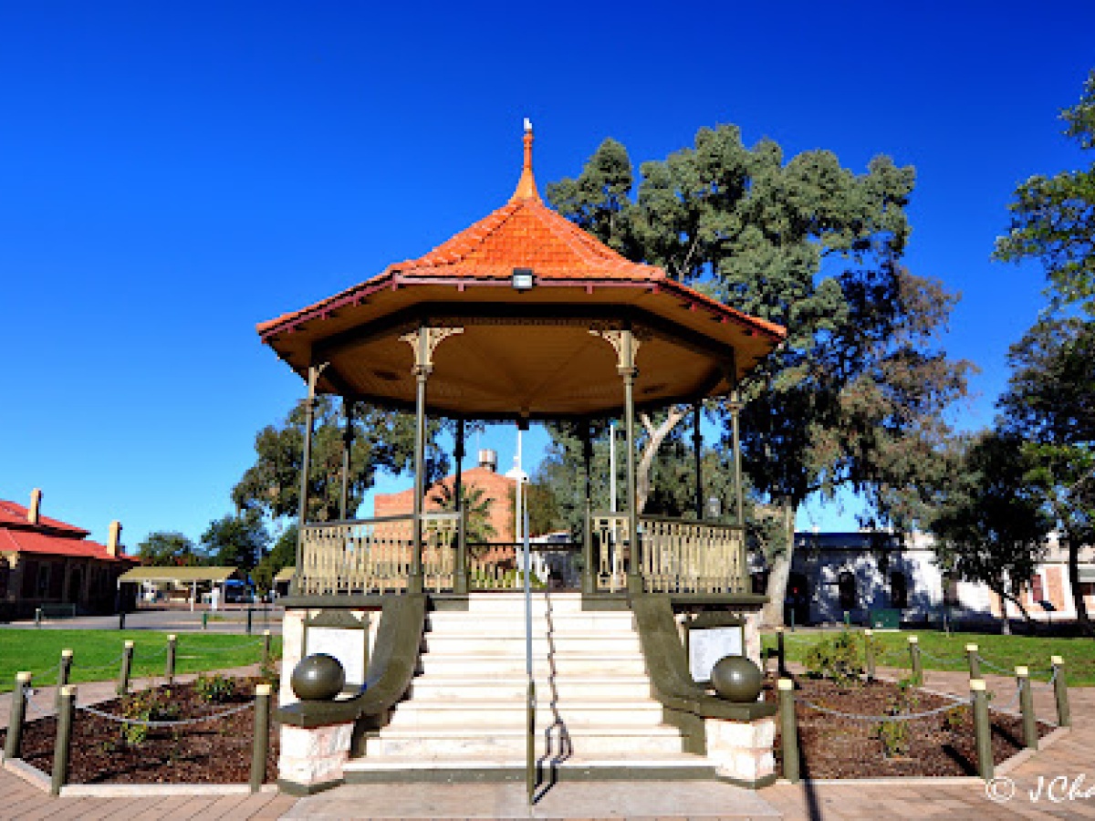 Gladstone Square, Port Augusta