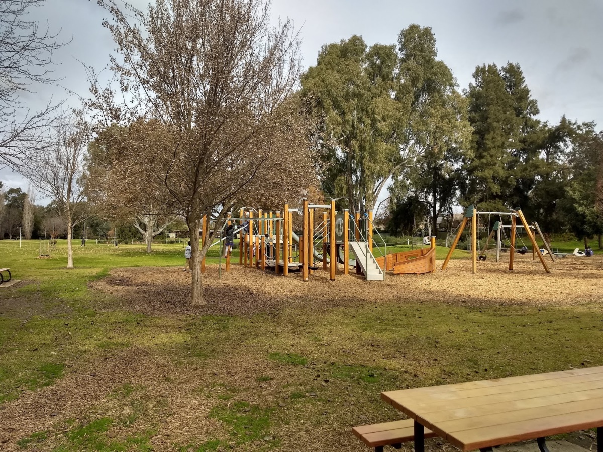 Les Stone Park
