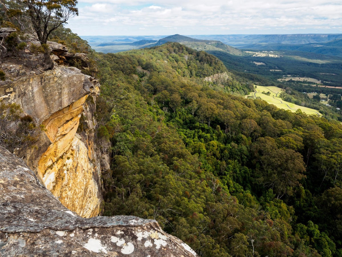 Cown Edge Rocks Trig Red Rocks trig walking track - Scoop Digital - Australia's largest ...