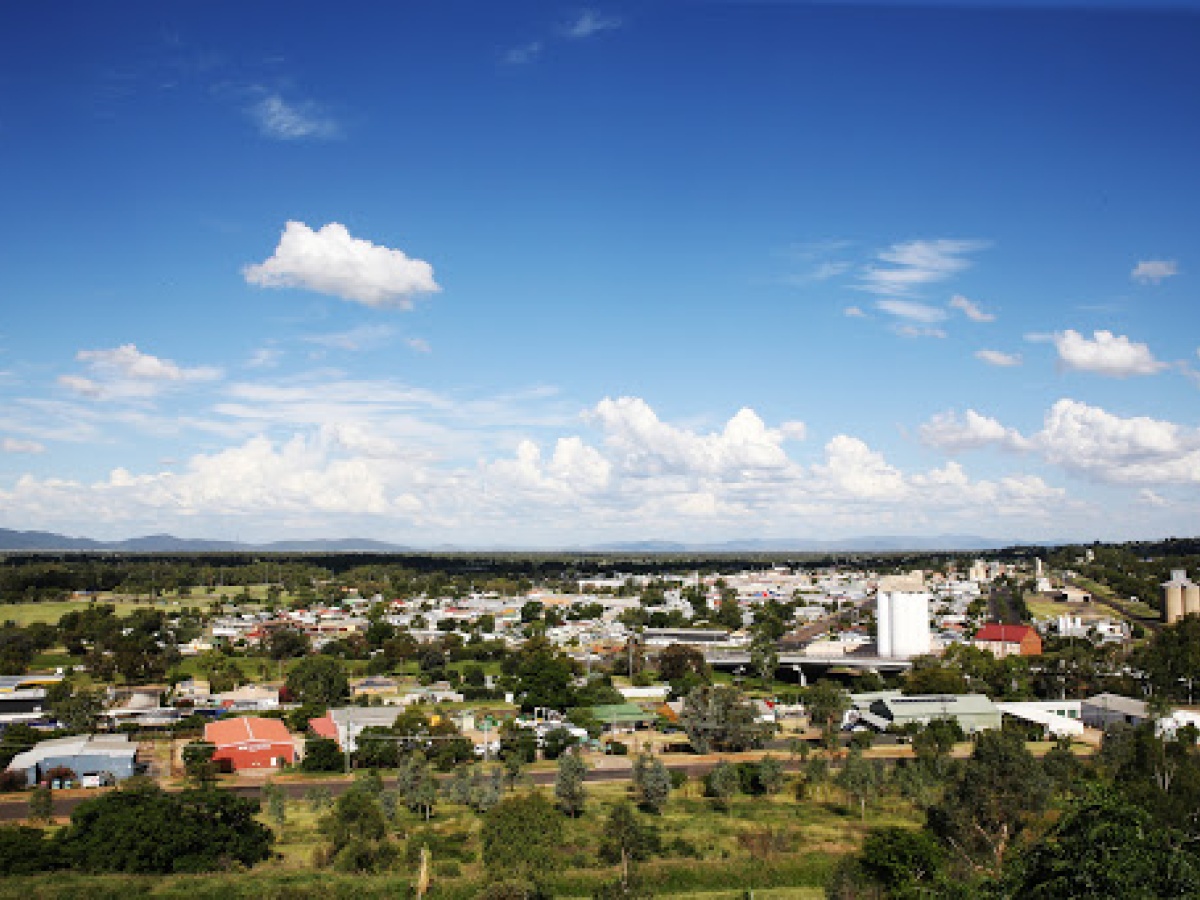 Heritage Sculptures at Pensioners Hill Lookout