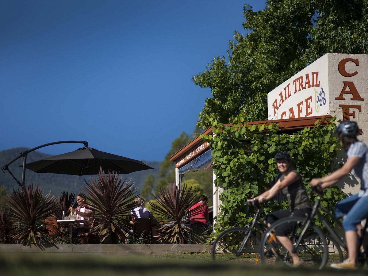 Myrtleford to Porepunkah 24km