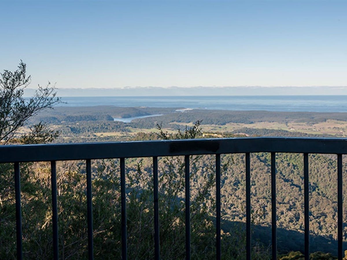 Pointer Gap lookout