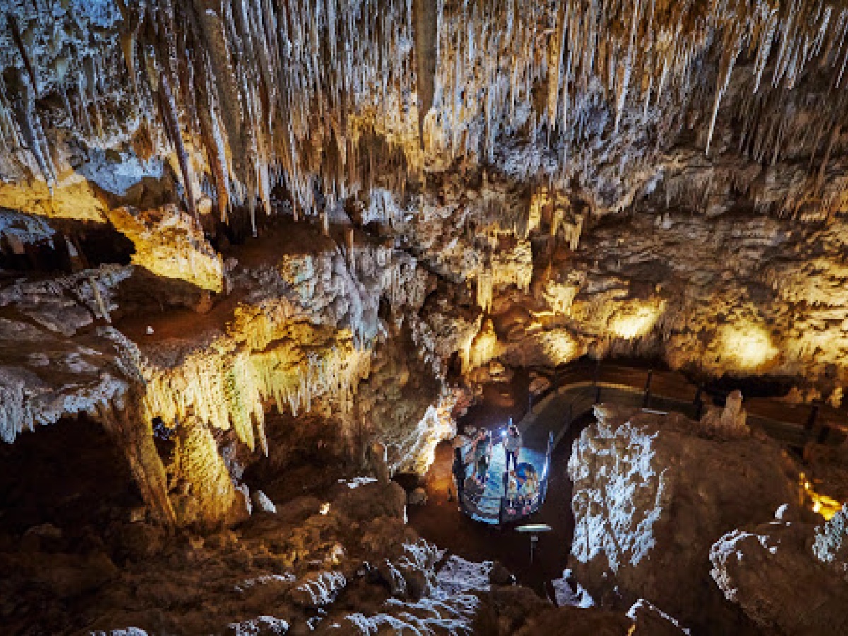 Ngilgi Cave